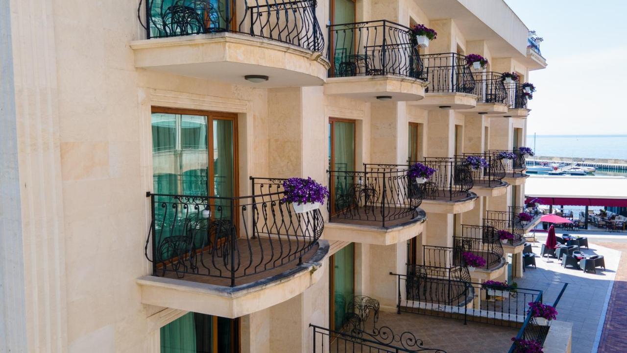 Mistral Hotel